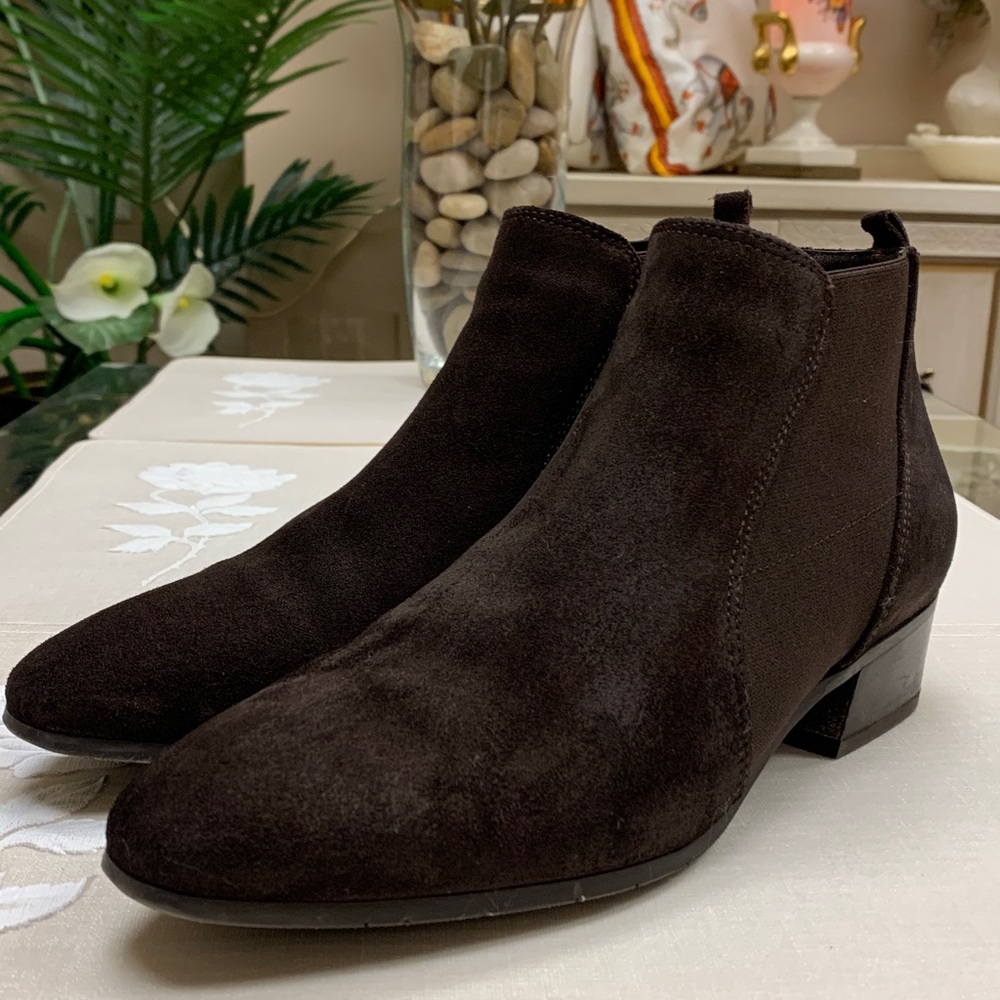 Aquatalia Brown Suede Boots Size 8.5